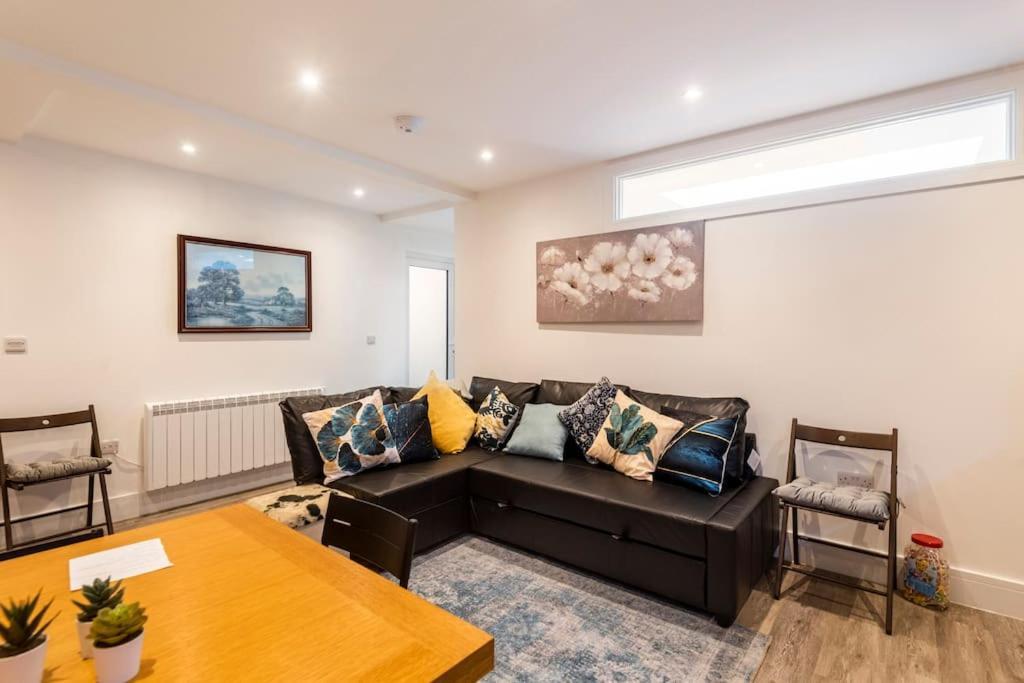 Comfortable Flat Close To The Beach Brighton Exterior foto