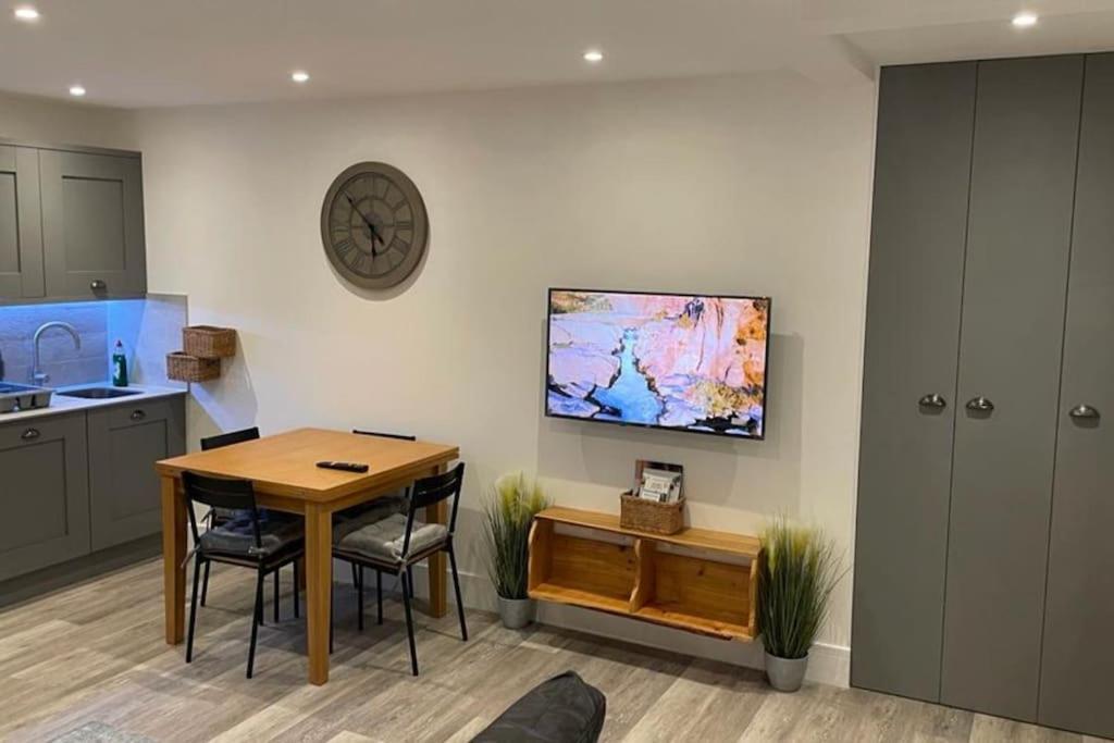 Comfortable Flat Close To The Beach Brighton Exterior foto