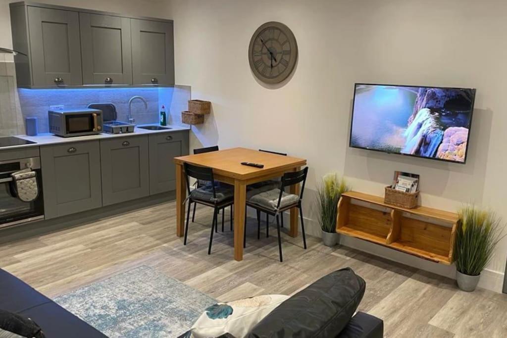 Comfortable Flat Close To The Beach Brighton Exterior foto