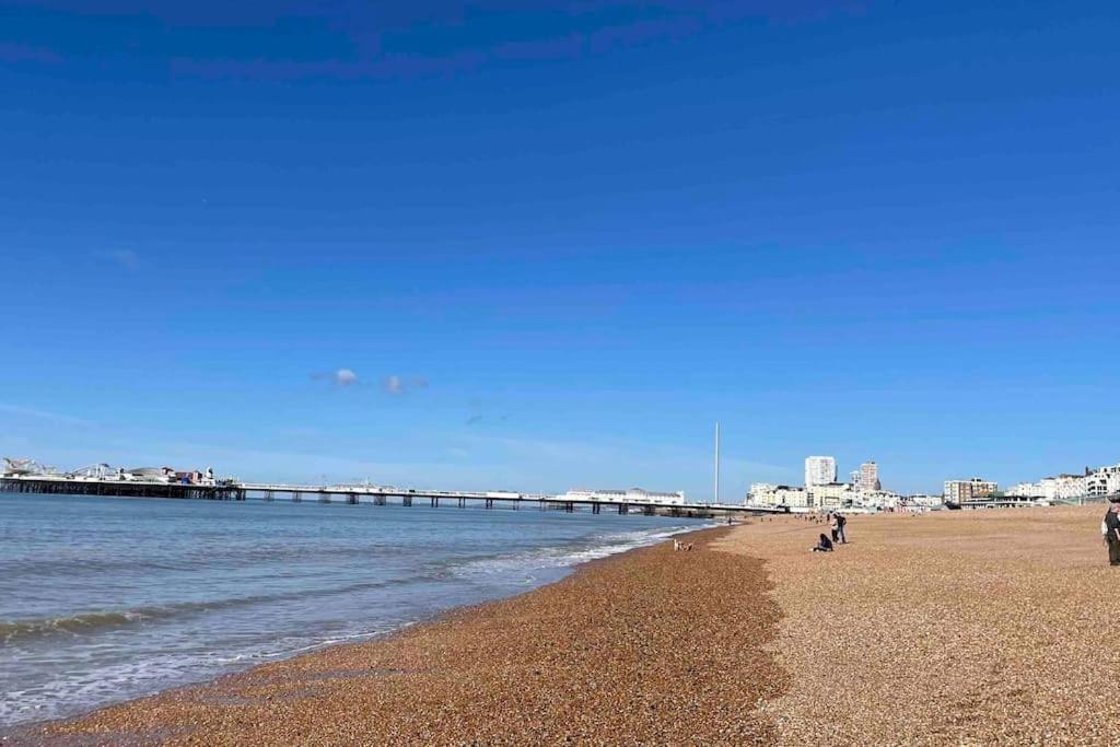 Comfortable Flat Close To The Beach Brighton Exterior foto